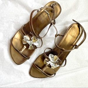 Gold Karen Scott sandals